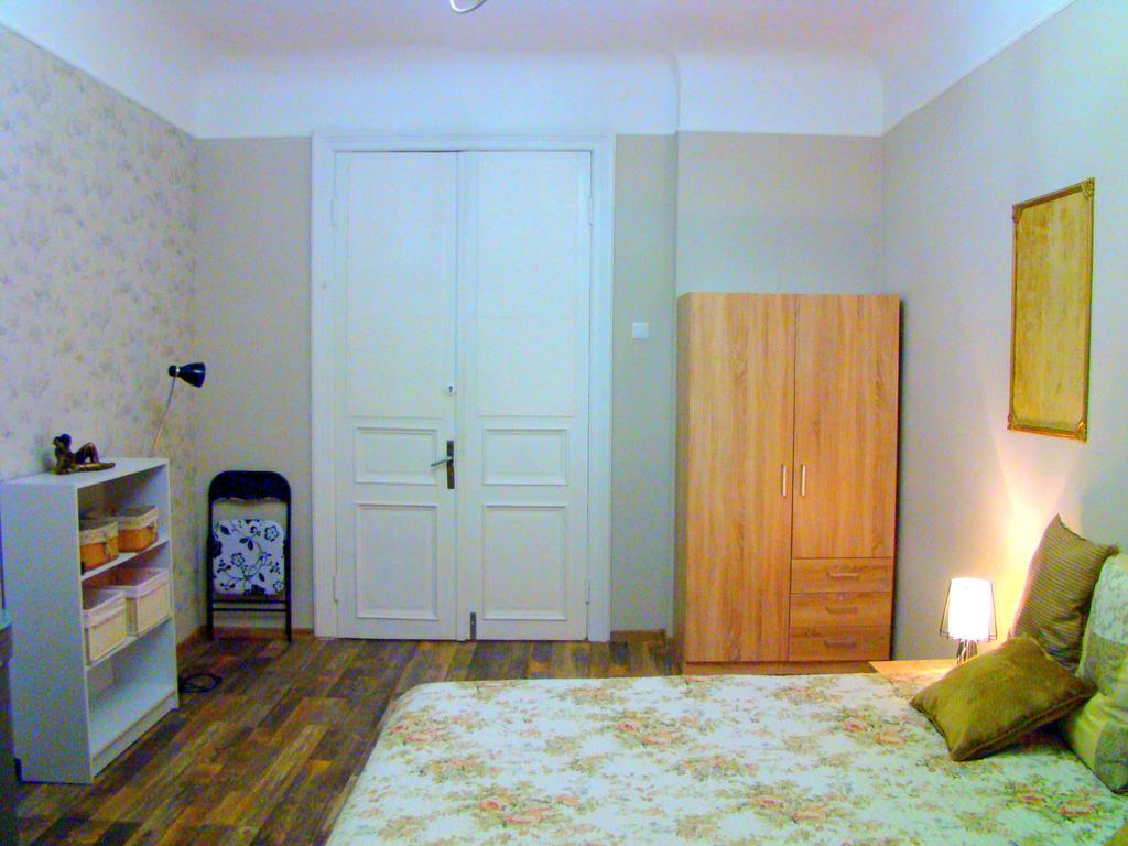 Elegant Apartment Riga Bagian luar foto